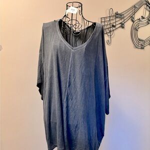CYBER MONDAY NWT MYSTREE Gray tshirt style oversized top size S/M 100% Rayon